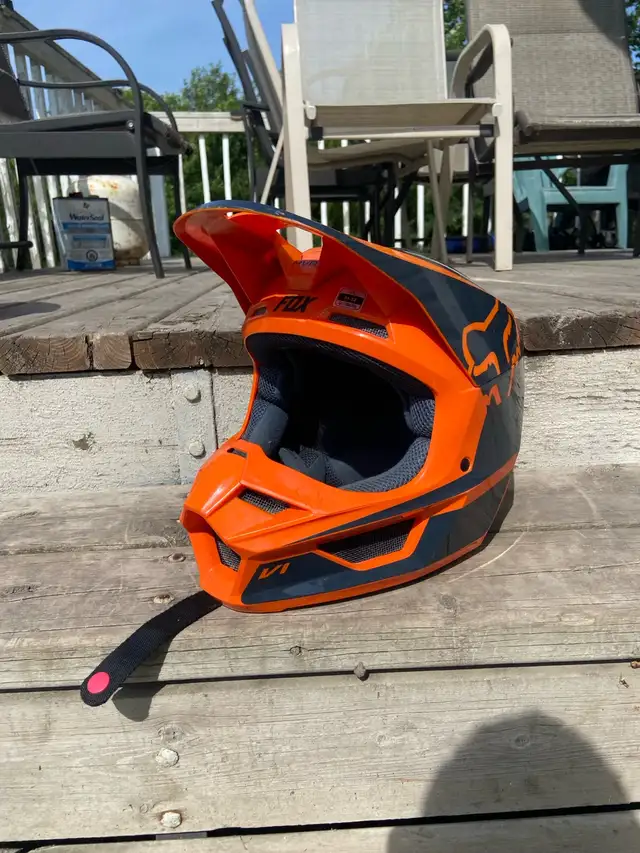FOX Motocross Helmet in Dirt Bikes & Motocross in Winnipeg - Image 5