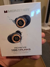 MONSTER AVENUE 100 AIRLINKS brand new never been opened or used 