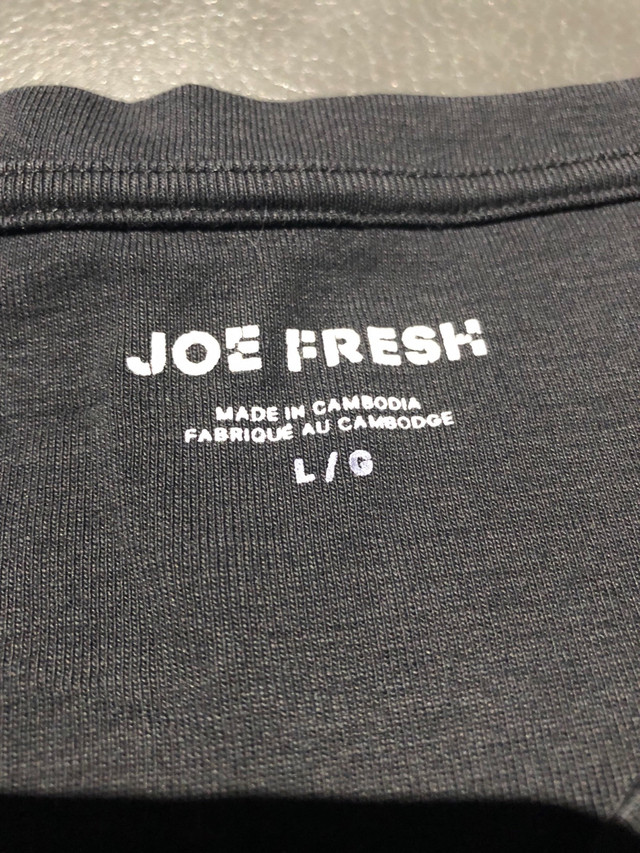 Joe Fresh black women's V-neck T-shirt size large | $2 firm in Women's - Tops & Outerwear in Kingston - Image 3