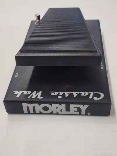 Morley pba-2 classic WAH pedal with 2 patch cords, View more