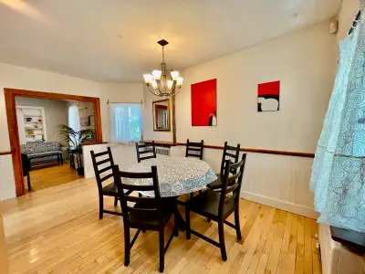NOW - Aug19 -Fully furnished 3 Bedroom house -max.6 per of famil