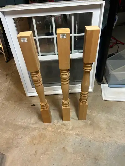 Trois balustres en pruche, 3 pouces x 3 pouces, hauteur 36”., View more