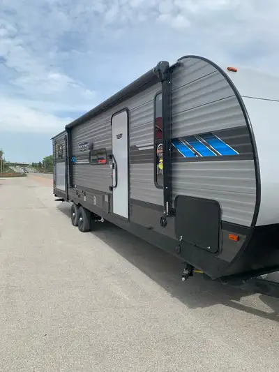 2020 Salem 31KOBTS FOREST RIVER-The Ultimate Bunk House, 3 Slideouts with HUGE Outside Kitchen - Ext...