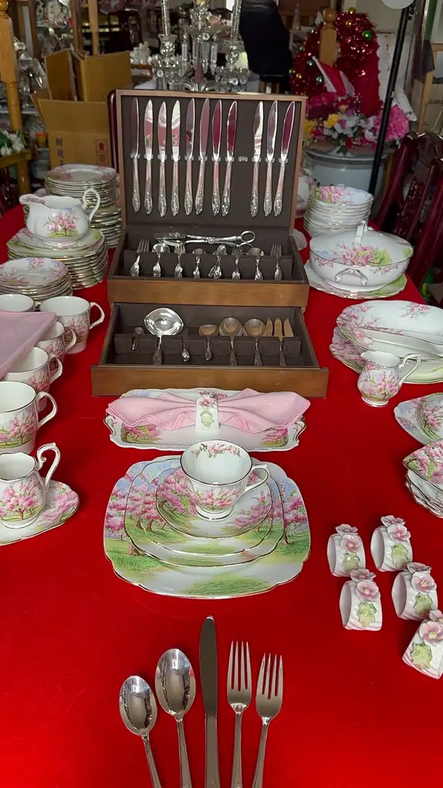 244 pieces dinnerware & silver flatware set. Blossom Time  in Kitchen & Dining Wares in City of Toronto - Image 10