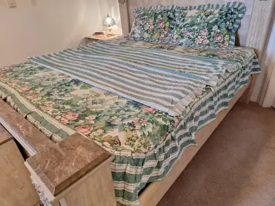 Cottagecore Style Bedding Set (4-Piece),100%Cotton,Very Clean, View more