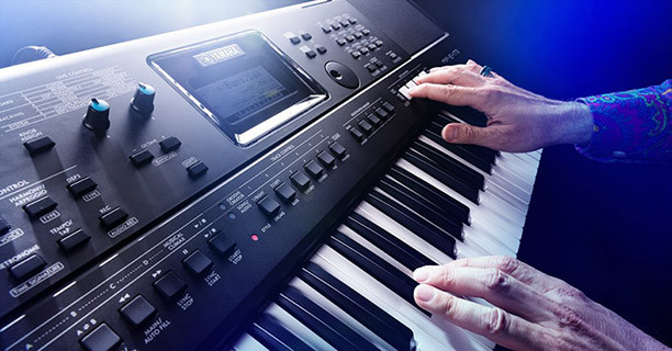 Looking for Keyboard Player in Artists & Musicians in Mississauga / Peel Region