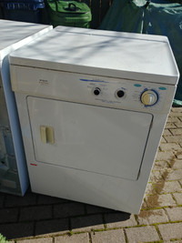 Frigidaire Heavy Duty Dryer - excellent condition