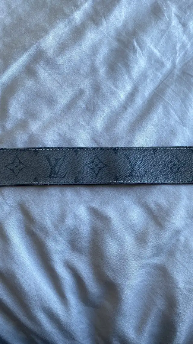 Louis Vuitton Reversible Belt in Men's in Mississauga / Peel Region - Image 7