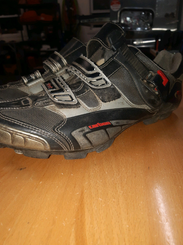 Specialized carbon Pro BG cycling shoes in Clothing, Shoes & Accessories in Bedford - Image 4
