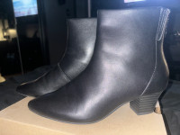 Clark’s size 8 leather boots