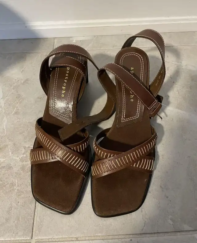 5 pairs of shoes size 5-7 in Women's - Shoes in Mississauga / Peel Region - Image 4