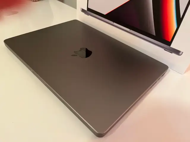 MacBook Pro 14