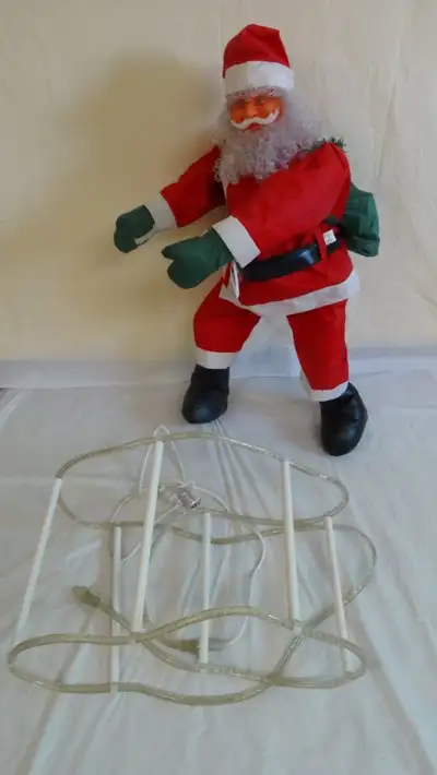 Vtg Hanging Rope Light Lit Ladder with Large 35" Posable Santa, View more