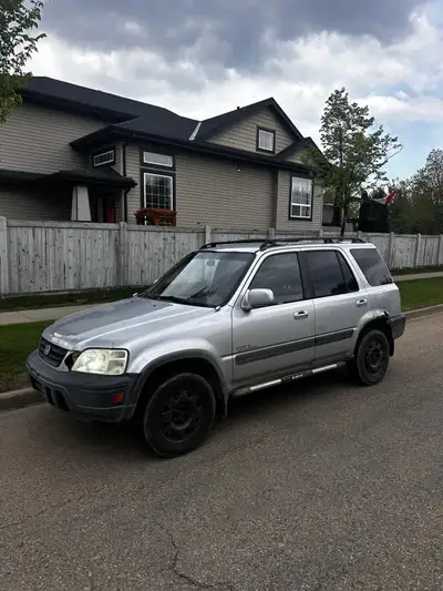 Selling my 2001Honda CRV GT active status , amazing condition mechanically not a single issue , star...