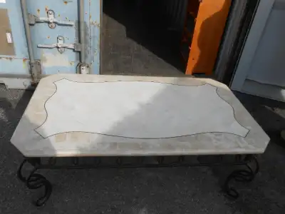 Item is located in Campbellford Height 19" depth 30" width 50"