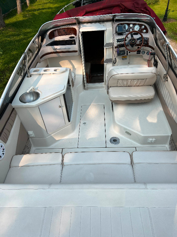 1999 Regal 2550 LSC in Powerboats & Motorboats in Kawartha Lakes - Image 4