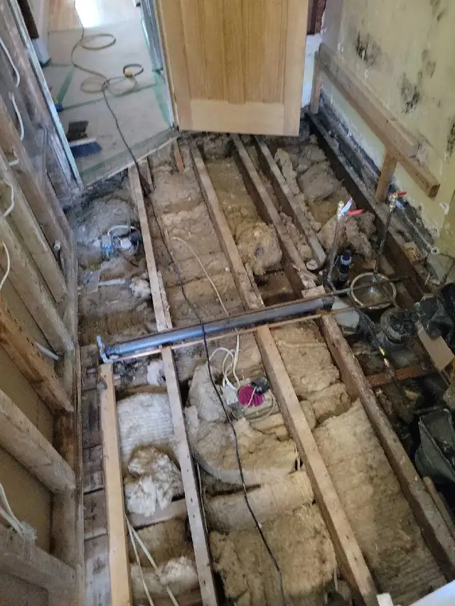 Handyman501761107590522884