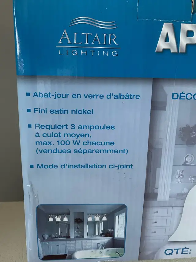 applique, fixture murale salle de bains in Indoor Lighting & Fans in City of Montréal - Image 3