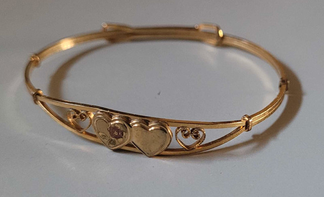 Vintage Gold Fill Engraved Multi-Heart Adjustable Bangle  in Jewellery & Watches in Oshawa / Durham Region