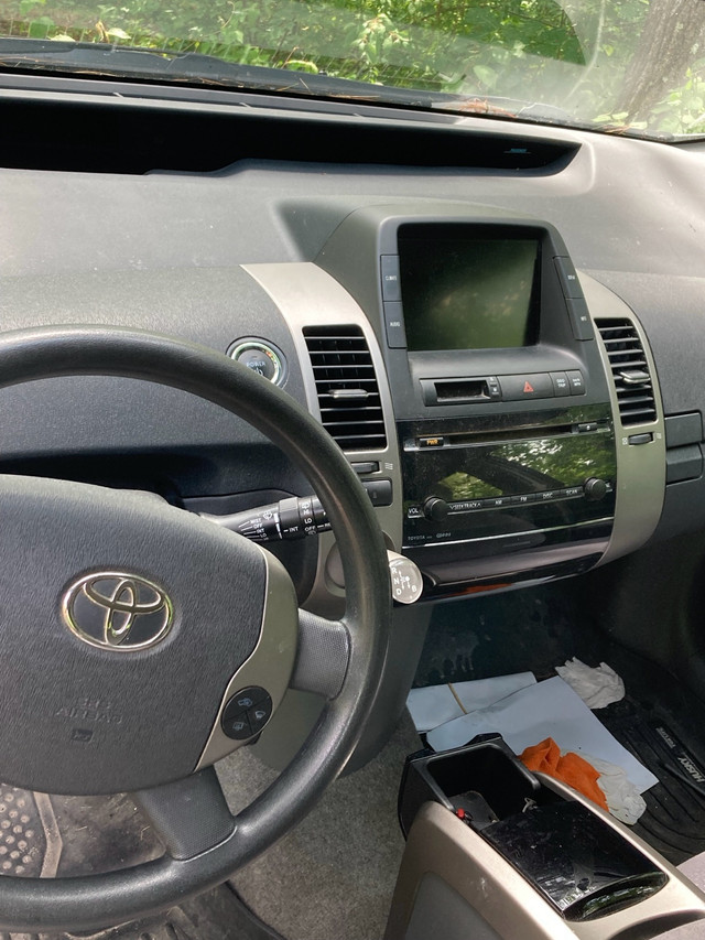2006 Toyota Prius in Cars & Trucks in Gatineau - Image 4