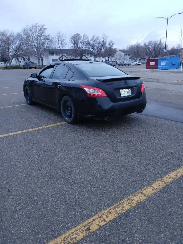 Nissan maxima in Cars & Trucks in Regina - Image 8