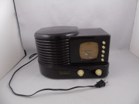 Vintage Retro Crosley Working Radio and Cassette Player date 80s