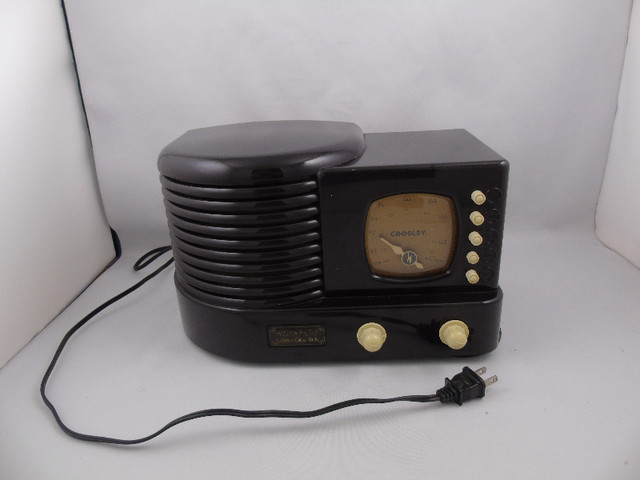 Vintage Retro Crosley Working Radio and Cassette Player date 80s in General Electronics in Bedford