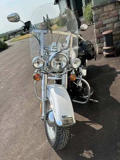 109 cubic inch - amazing Harley Davidson - very well maintained, rides like a dream, must sell, aski...