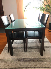 Table dining