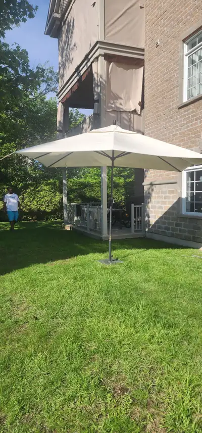Parasol avec base en fonte, View more