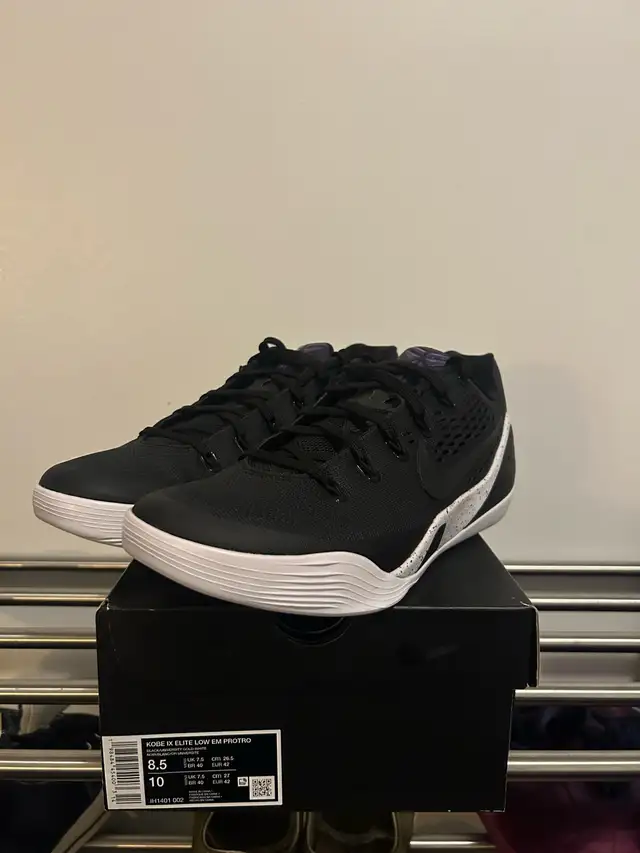 Nike Kobe 9 EM Low ‘Lakers Away’ - Size 8 in Basketball in City of Toronto - Image 5