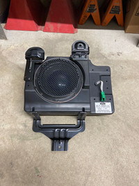 700W Sony subwoofer for Ford F-150