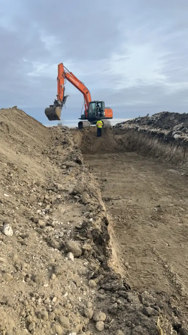 Excavator services62863227220355121