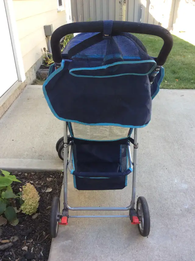 BABY STROLLER in Strollers, Carriers & Car Seats in Edmonton - Image 5