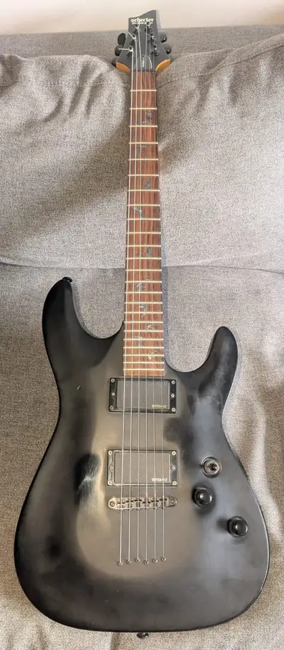 schecter diamond series in Guitars in Canada | Kijiji Marketplaces