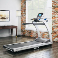 Life fitness T5 Treadmill with Go console ! 