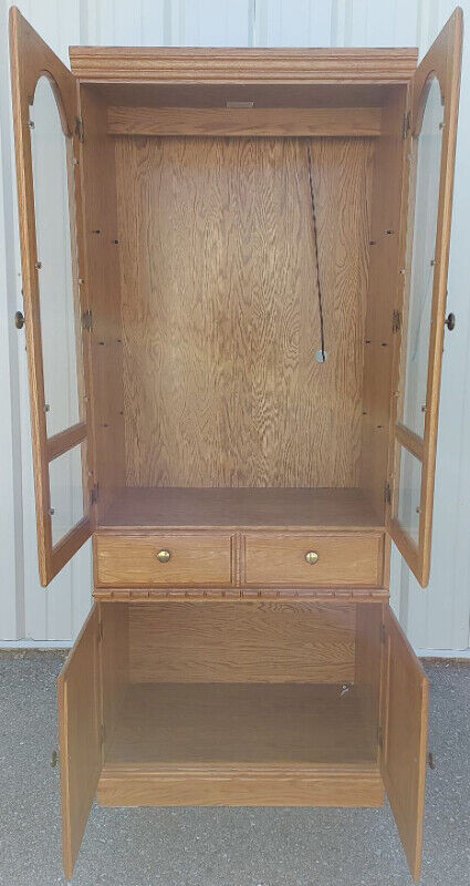 SOLID OAK-TONE CURIO/DISPLAY CABINET in Hutches & Display Cabinets in London - Image 3