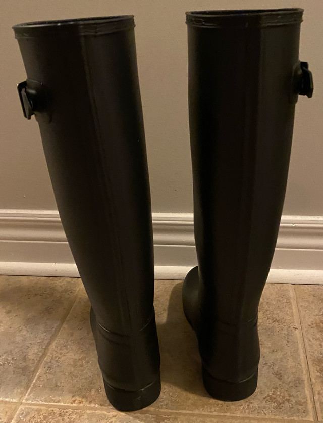 Hunter Boots ‘Tall Refined’  Size 6 Women’s Brand New in Women's - Shoes in Markham / York Region - Image 3