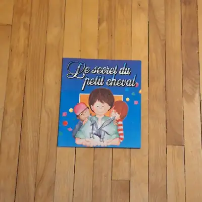 6 LIVRES: LE SECRET DU PETIT CHEVAL.  Etc., View more