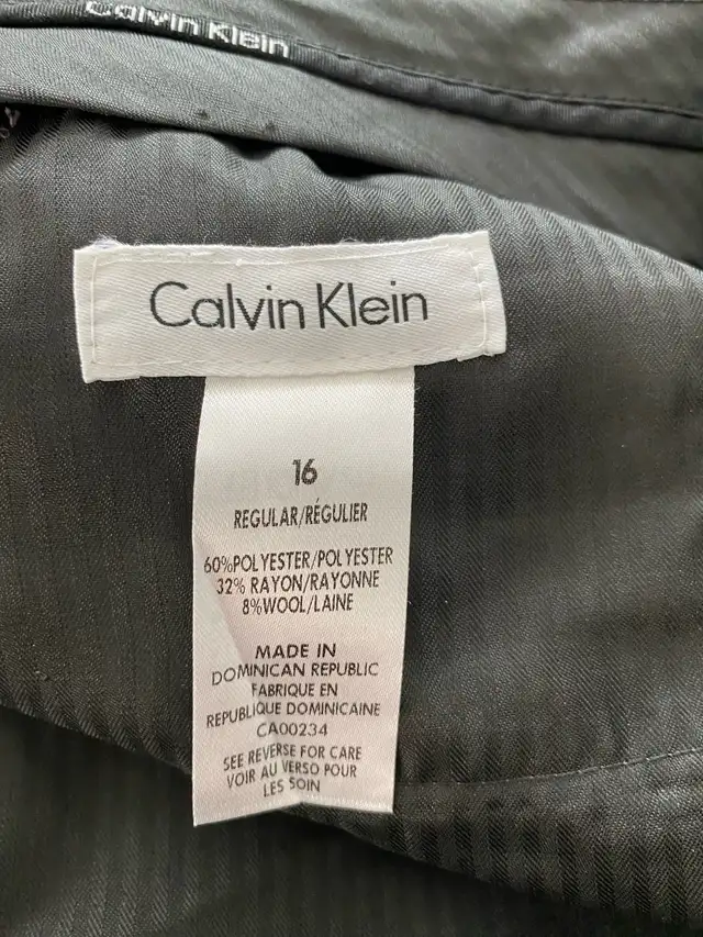 men’s pants  in Men's in Edmonton - Image 3