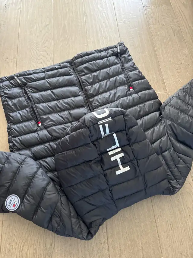 Tommy Hilfiger Men’s Coat  in Men's in Ottawa - Image 6