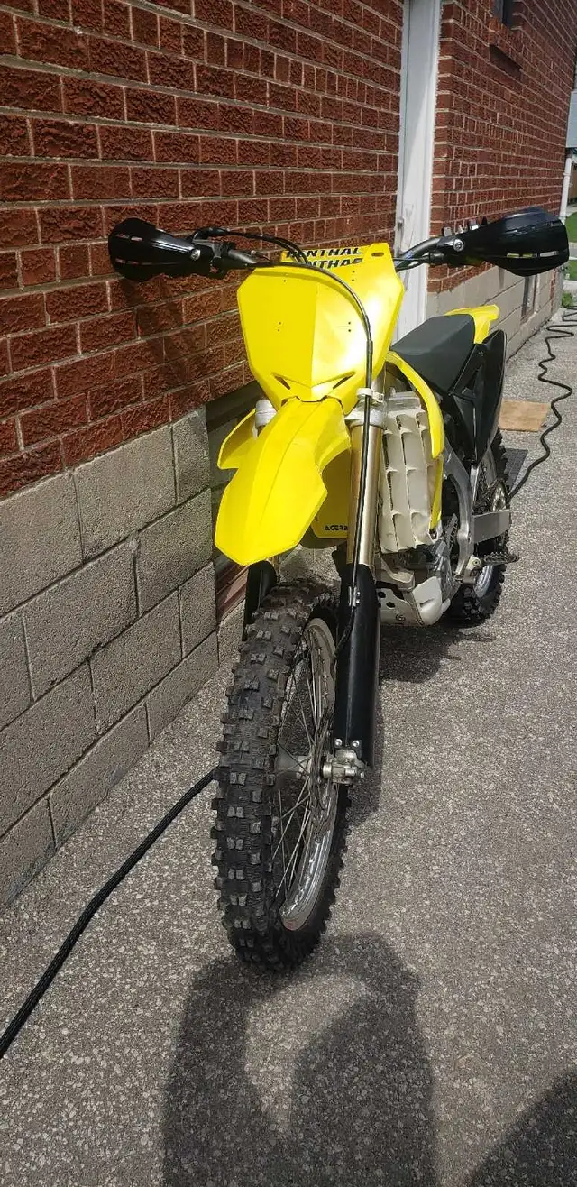 Suzuki RMZ 450 in Dirt Bikes & Motocross in Mississauga / Peel Region - Image 7