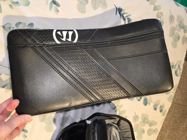 Mitaine et Blockeur in Hockey in Drummondville - Image 3