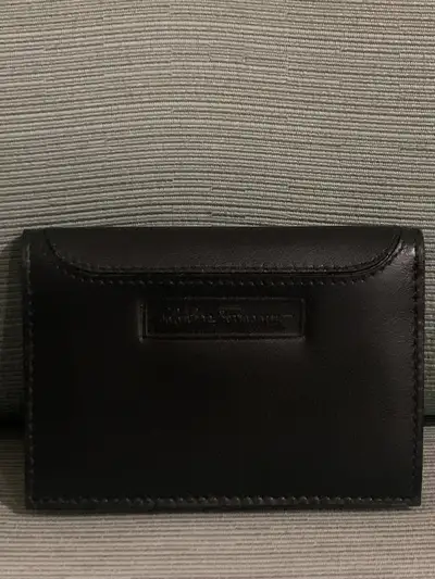 AUTH Salvatore Ferragamo Black Leather Cards Case Organizer!, View more