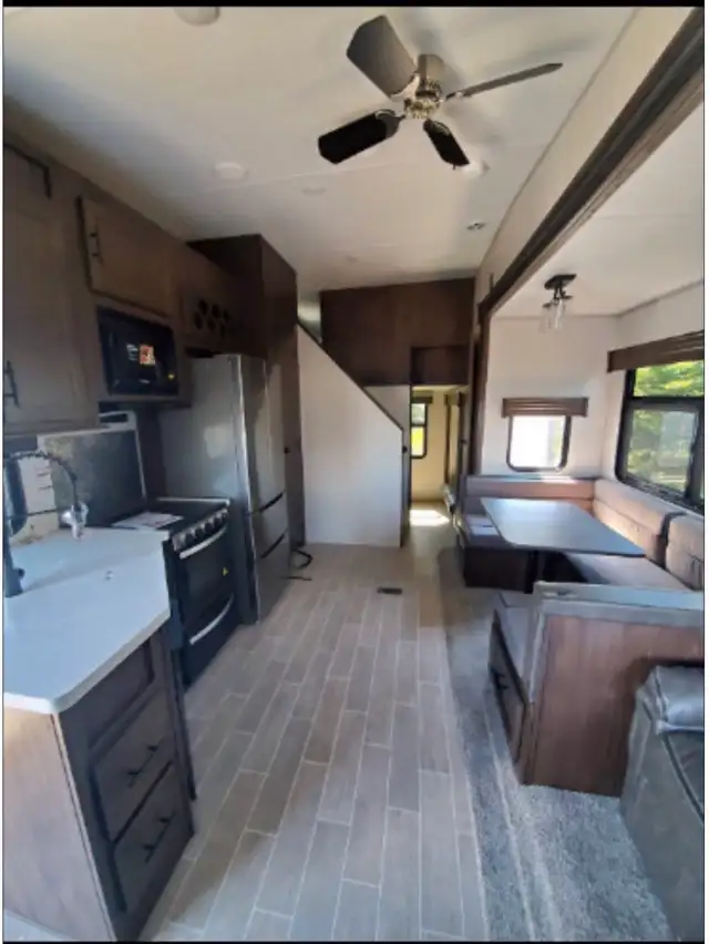 39’ CABL Forest River Black Label Edition Park Model. in Park Models in Bridgewater - Image 6