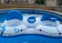 Inflatable Float / Connecting 2-Person Tube/Ring with Cooler 