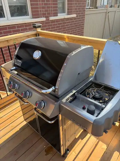 Used Weber bbq with side burner propane