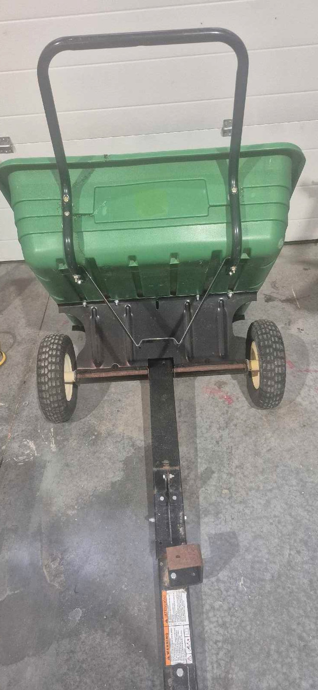 John deer utility  tilt/dump trailer in Cargo & Utility Trailers in Lethbridge - Image 3