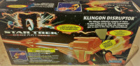 Star Trek Klingon disruptor 1994