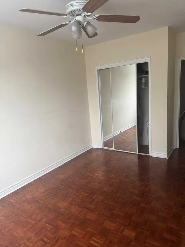 APARTMENT ROOM in Room Rentals & Roommates in City of Toronto - Image 3